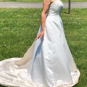 Oleg Cassini Collection Wedding Dress Size 8
